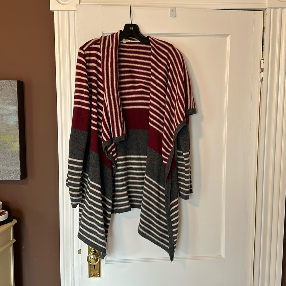 Asymmetrical sweater cardigan size M
